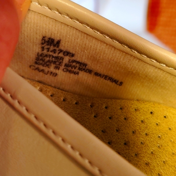 SOFTSPOTS MOCCASIN  LEATHER UPPER SIZE 5 1/2 - Picture 11 of 16